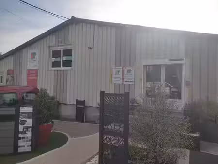 vente commerce 590 m² pourrain (89240)