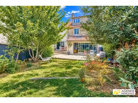 le chesnay plateau st-antoine - maison 11 pièces 238 m² habitables (371 m² au sol) sur ter
