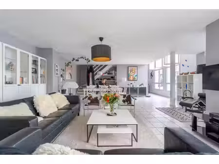 vie de famille sur les toits : duplex de 155 m² avec terrasse et bureau verrière