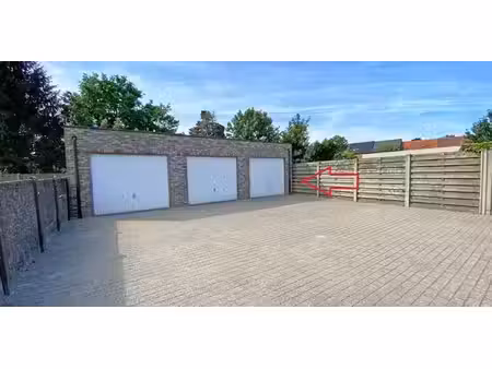 garage à louer à geel pour € 100
