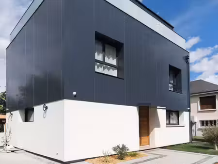 maison de ville contemporaine neuve