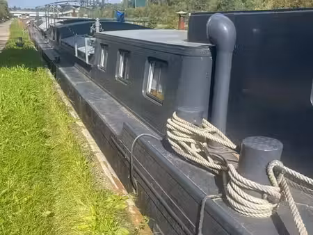 magnifique péniche de 185 m2! coup de coeur!