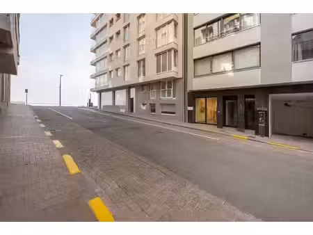 local commercial prêt à emménager  idéalement situé dans ...