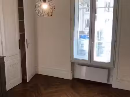 location meublée appartement 1 pièce 20 m² à lyon 3ème (69003)  495 €