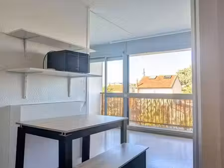 studio meublé 22m2 + balcon 5m2 proche tram et pellegrin