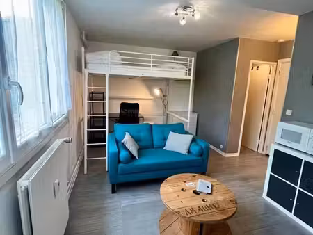 studio 1 pièce 25 m²