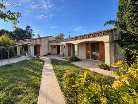 propriété 4 pièces 133 m²