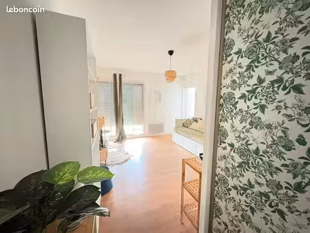 studio 1 pièce 24 m²