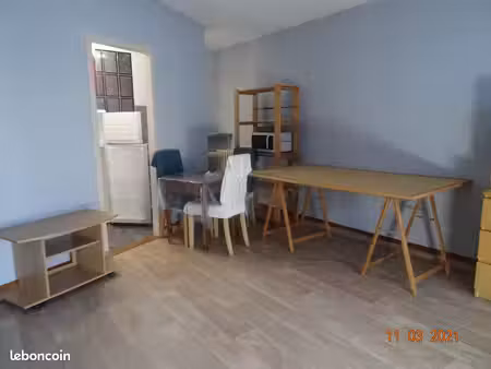 studio 25 m²- terrasse arborée- 5' de gare nord sncf
