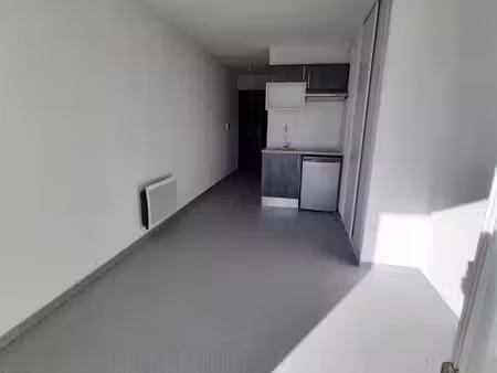 studio 1 pièce 18 m²