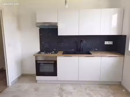 loue appartement refait à neuf