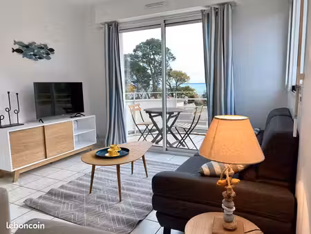 t2 meublé 33 m² avec vue mer et balcon