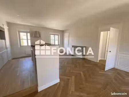 appartement 3 pièces 88.83m² à louer 1040 - besançon 25000