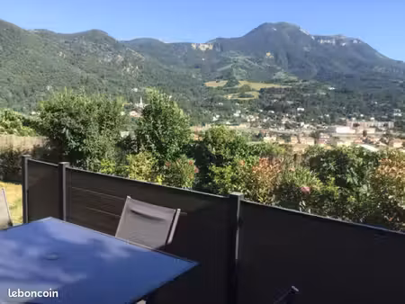 t2 meublé au calme rez de jardin