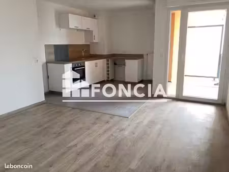 appartement 4 pièces 78.26m² à louer 849 - rouen 76000