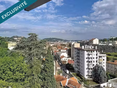 vaste et lumineux appartement de 105 m2