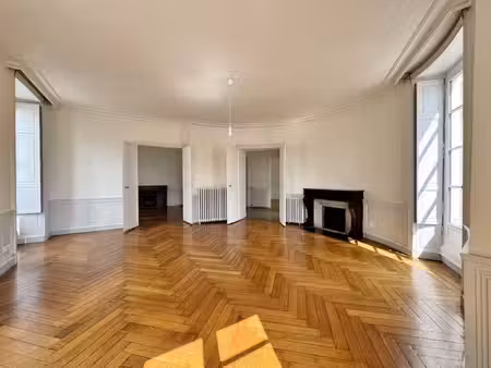 superbe appartement ancien