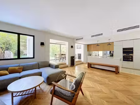 le service location de la maison barnes vous propose ce bien :