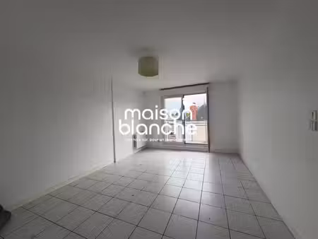 appartement t2 centre ville - parthenay