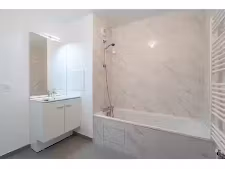 location appartement 3 pièces 62 m² à saint-maur-des-fosses (94100)  1 439 €