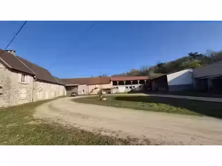 vente ferme 5 pièces 220 m² à crouy-sur-ourcq (77840)  438 000 €