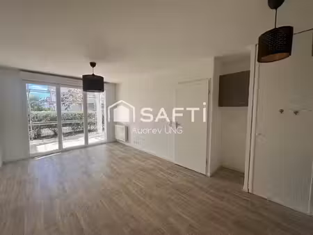 très agréable t2 lumineux de 38 m² avec jardin privatif – fargues-saint-hilaire