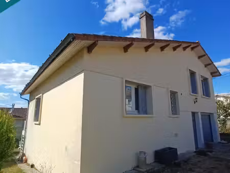 maison sans travaux. proche commerces écoles. jardin. garage
