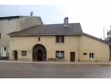 ancienne ferme habitable de suite  avec garage   grange et jardin