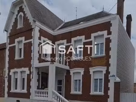 maison rénovée semi mitoyenne avec cave  8 chambres 256m² à la campagne axe saint-quentin/