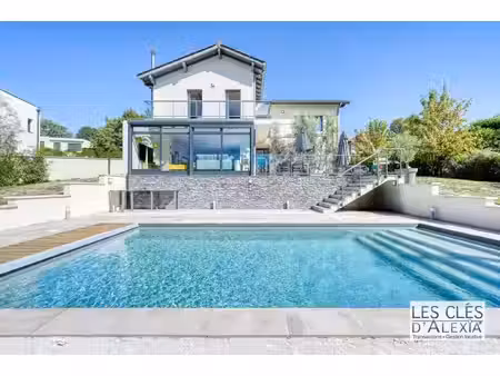saint-didier-au-mont-d’or — somptueuse maison contemporaine avec piscine | 203 m² | terrai