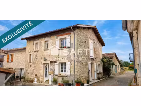 maison en pierre rénovée au calme.