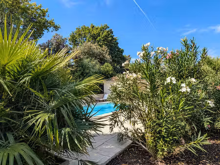 maison t4 plain-pied avec piscine  t2 et double garage – calme absolu