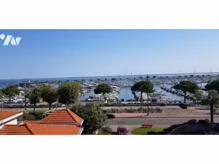 arcachon front de mer -appartement t3 de 83 21 m² carrez avec studio indépendant de 34 37 