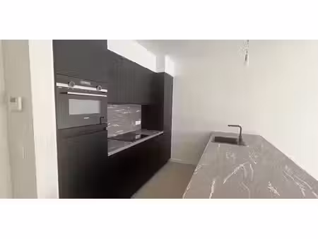 appartement à louer à peer pour € 1.100 avec 2 chambres à coucher