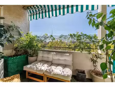 nice riquier  3/4 pièces  83 m2  terrasse  cave  vue dégagée