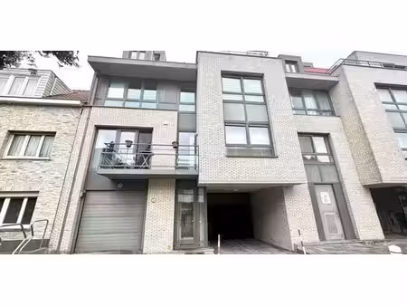 garage à louer à nieuwpoort pour € 65