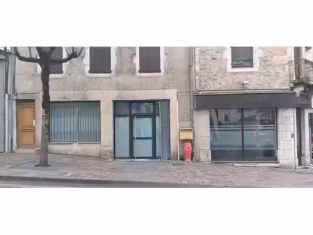 rue béteille  local commercial de 55 m² environ en rdc  avec vitrine