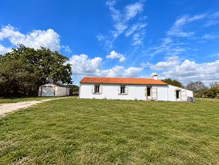 coex  maison à la campagne 3 chambres avec 1142m2 de terrain