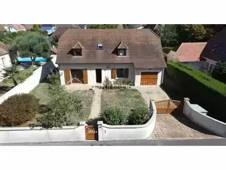 maison de 140 m² à lons