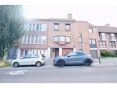 spacieuse maison avec garage et jardin !