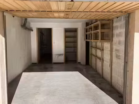 location garage 32m² port de carqueiranne