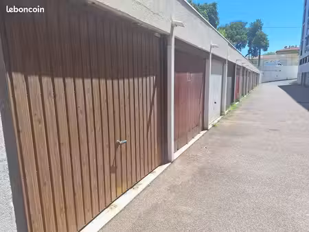 location garage de 1​6​ 10m² - quartier la lunette