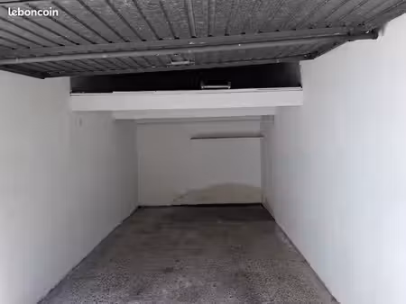 à louer – garage à saint-martin-d’hères