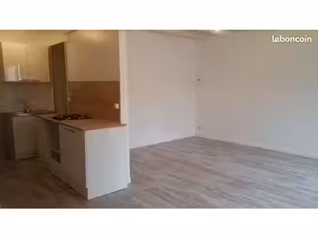 maison f2 à st amand montrond