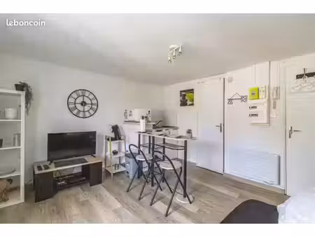 studio 1 pièce 16 m²