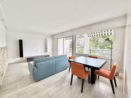 t2 meublé de 63 04m2 avec balcon