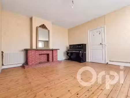 vente maison 11 pièces 354 m² à espalion (12500)  182 000 €