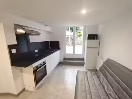 location meublée appartement 1 pièce 21.3 m² à sisteron (04200)  420 €