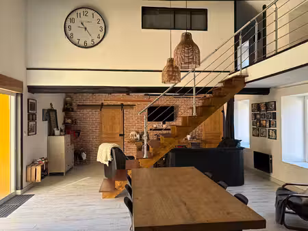 maison corps de ferme à vendre à la chapelle saint laurent - 6 pièces  172 m²