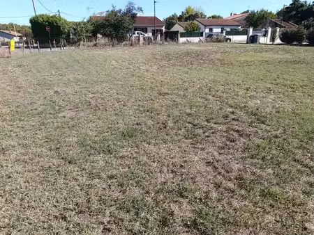 terrain 707 m² - coeur de village